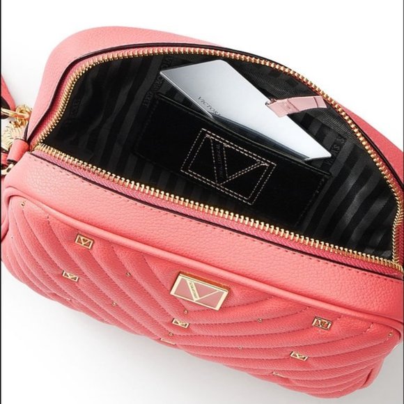 Victoria’s Secret The Victoria Top Zip Crossbody NWT - Picture 4 of 5